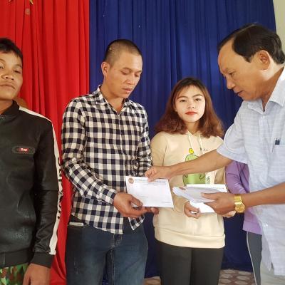 Hội Nông dân tỉnh trao quà tết hộ nghèo xã Trà Tân